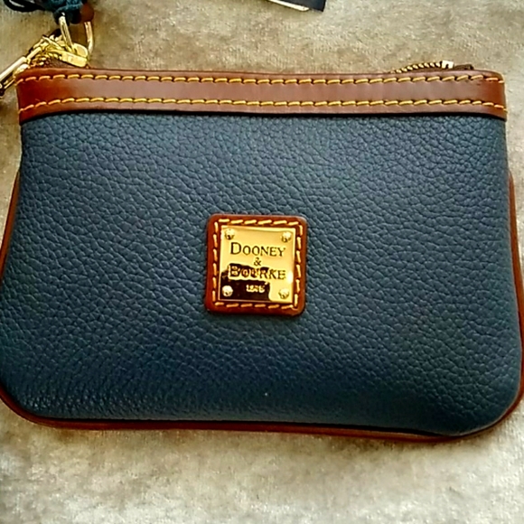 Dooney & Bourke Wristlet - Picture 1 of 6